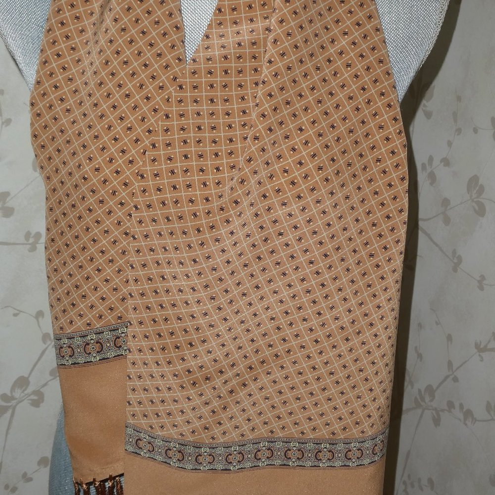 Reduced ! VERSATILE! DKNY SILK LONG SCARF WITH FRINGE